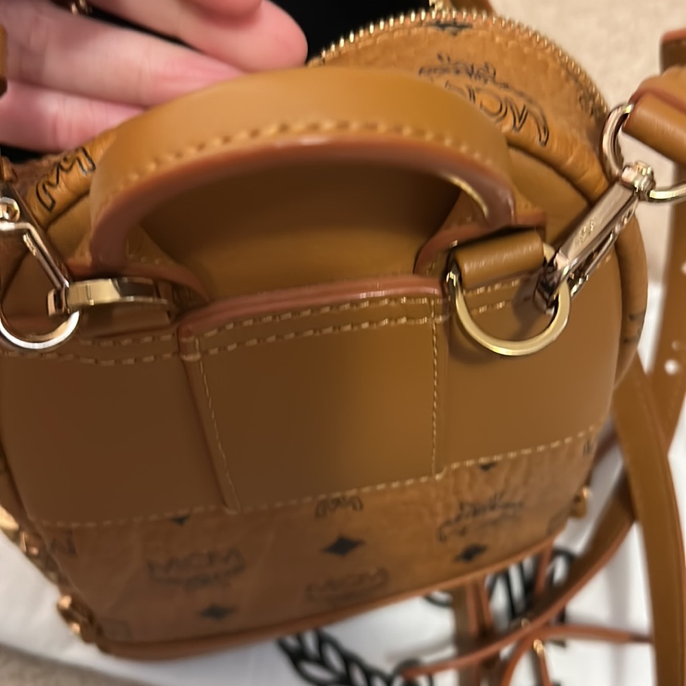 MCM mini stark backpack - Picture 7 of 8